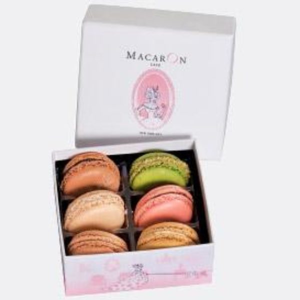 Small Luxury Gift Box with 6 Macarons