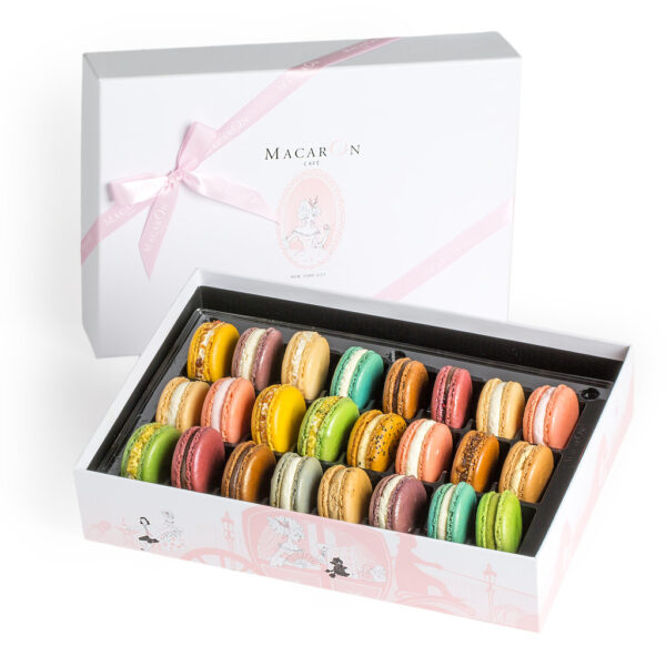 MacaronCafe-Large-Luxury-Gift-Box-Nationwide